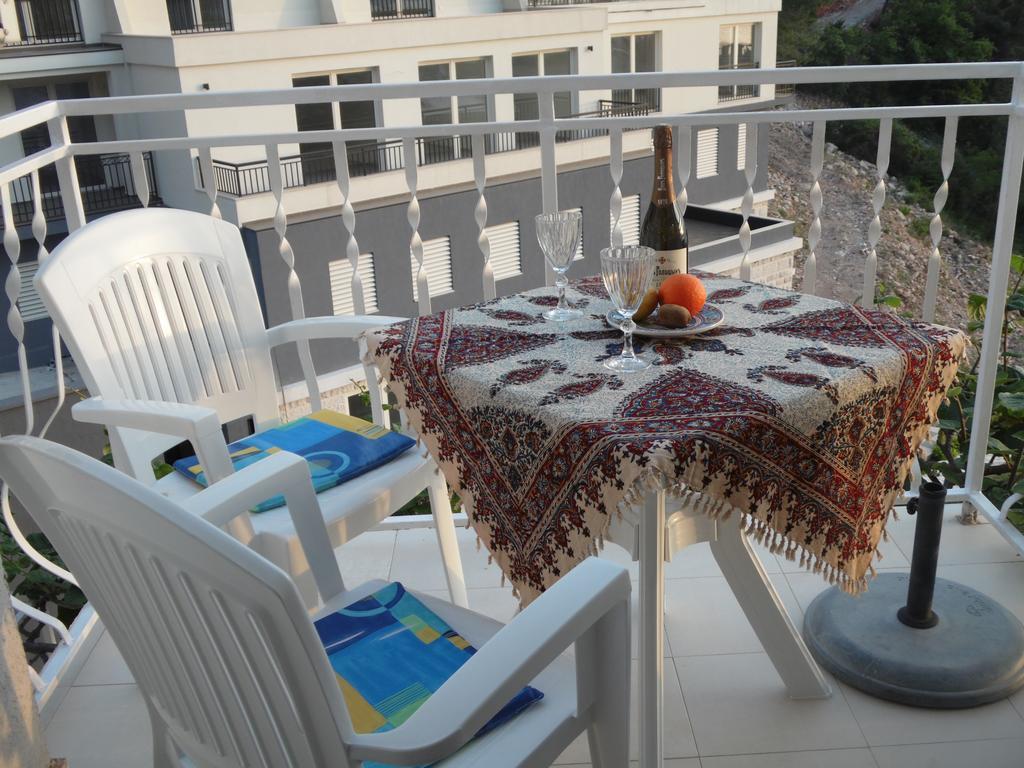 Apartments Slavica Jovanovic Sveti Stefan Ruang foto
