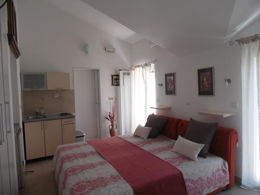 Apartments Slavica Jovanovic Sveti Stefan Bagian luar foto