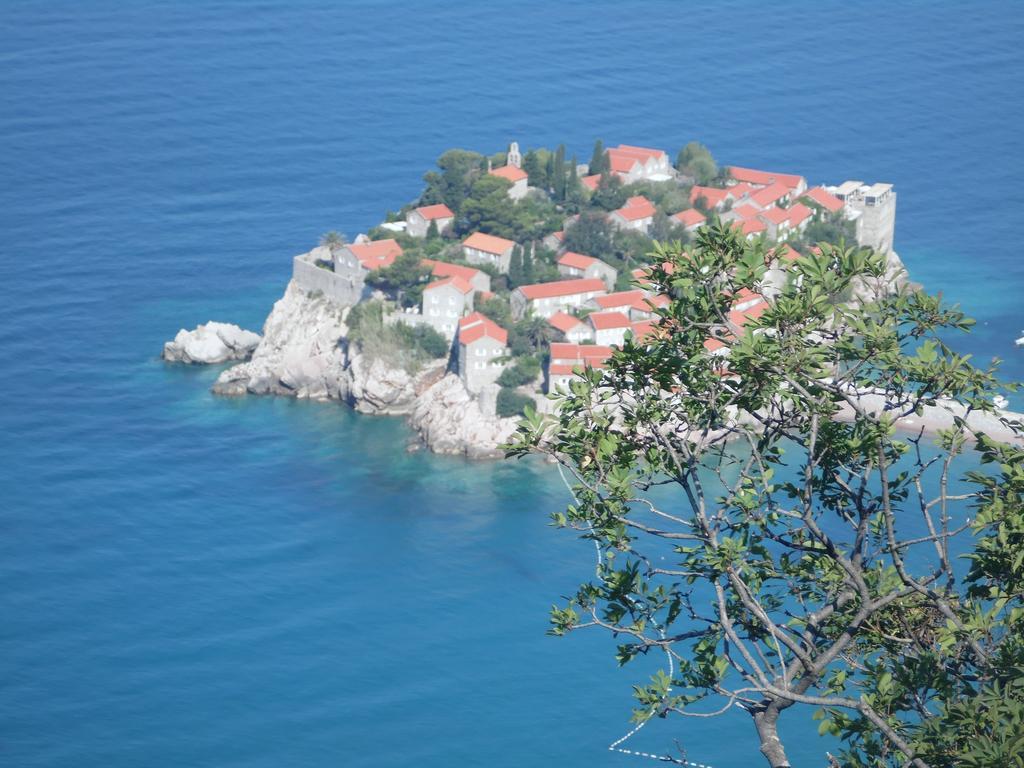 Apartments Slavica Jovanovic Sveti Stefan Bagian luar foto