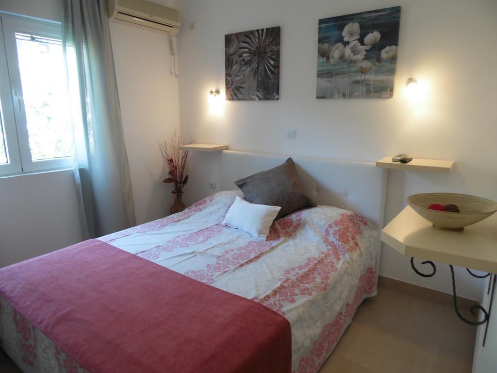 Apartments Slavica Jovanovic Sveti Stefan Bagian luar foto
