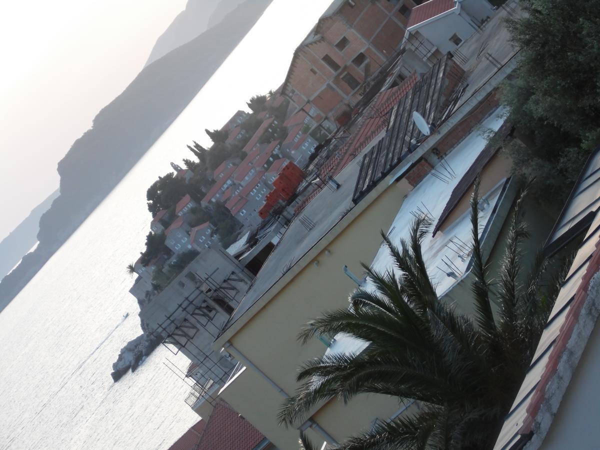 Apartments Slavica Jovanovic Sveti Stefan Bagian luar foto
