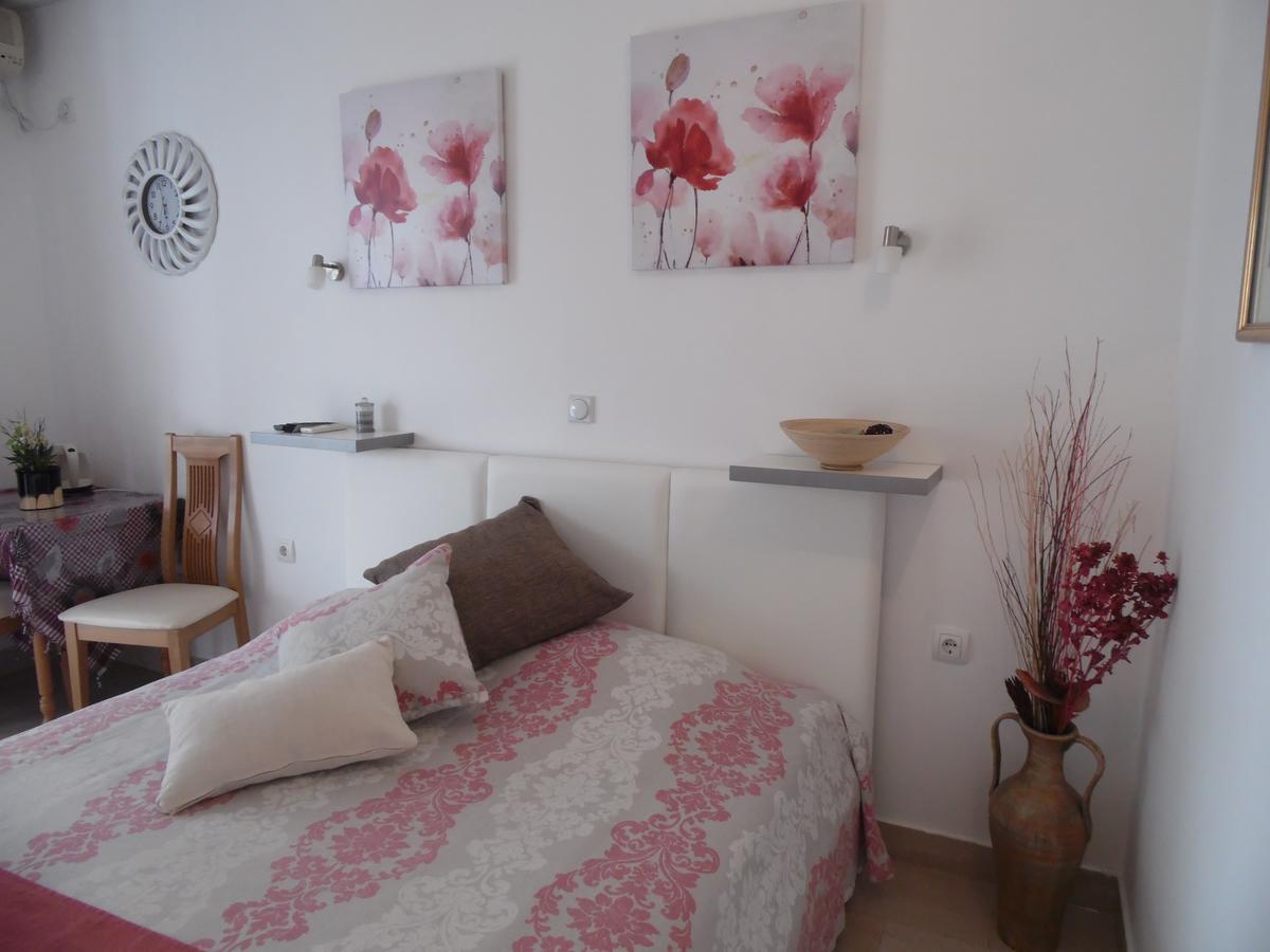 Apartments Slavica Jovanovic Sveti Stefan Bagian luar foto