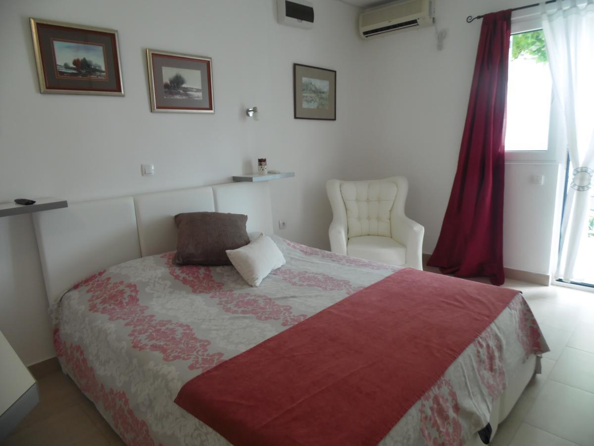 Apartments Slavica Jovanovic Sveti Stefan Bagian luar foto