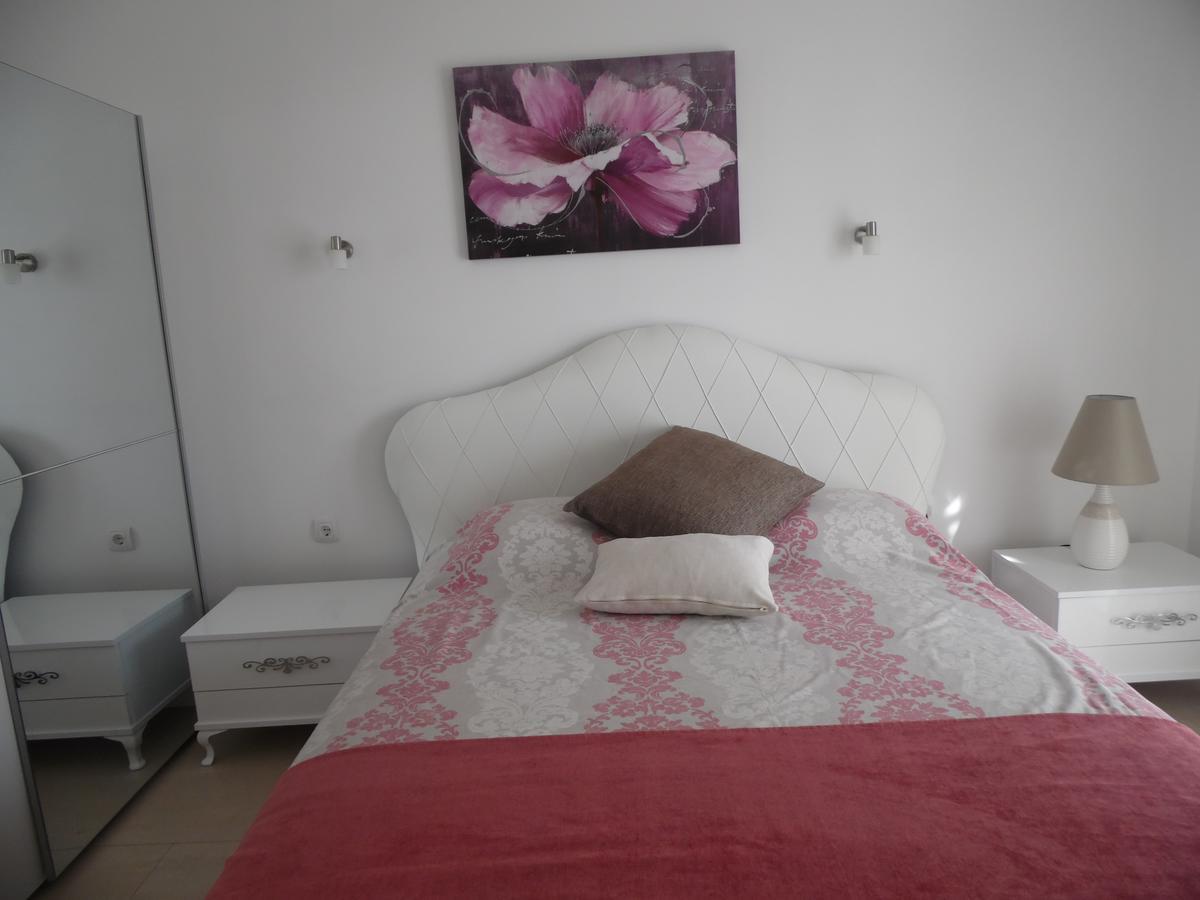 Apartments Slavica Jovanovic Sveti Stefan Bagian luar foto
