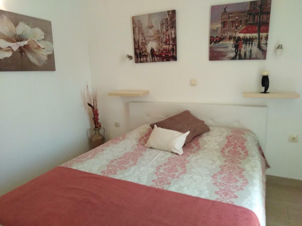 Apartments Slavica Jovanovic Sveti Stefan Bagian luar foto